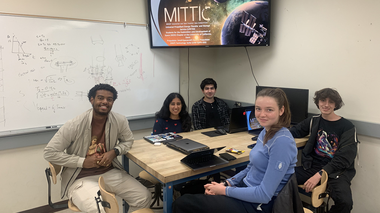 Aerospace Science and Engineering / Mechanical Engineering Sample